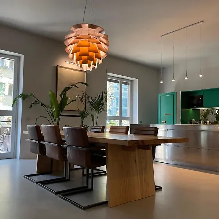 Apartment Luxurious Appt Design District