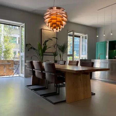 Luxurious Appt Design District