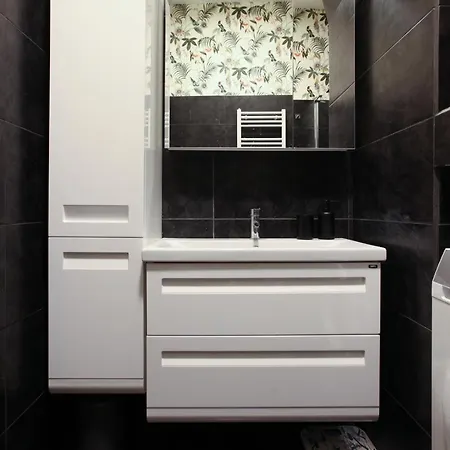 Modern Close To Shopping District Milan
