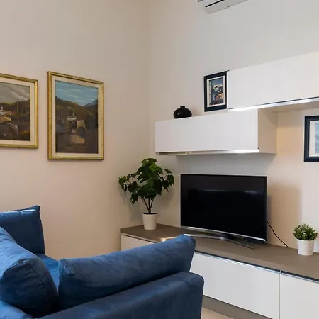Bicocca - 2 Bedrooms Apartment *