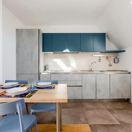 Modern With Terrace, Wifi & Ac Appartement