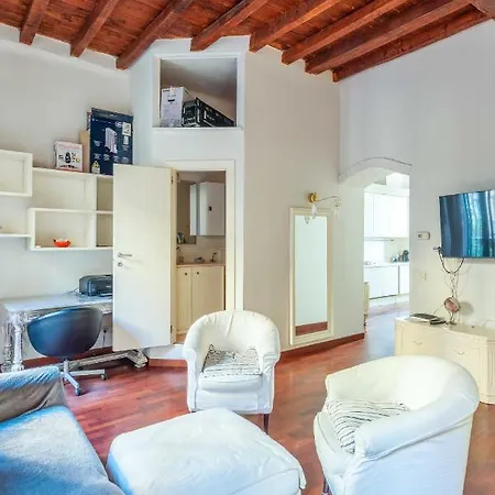 Cozy And Fancy Studio On The Navigli By Easylife Milan