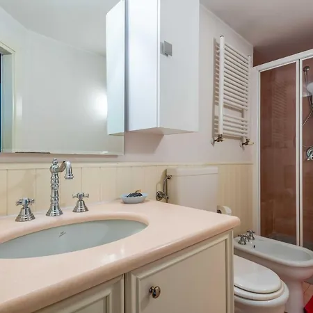 Cozy And Fancy Studio On The Navigli By Easylife Apartment Milan
