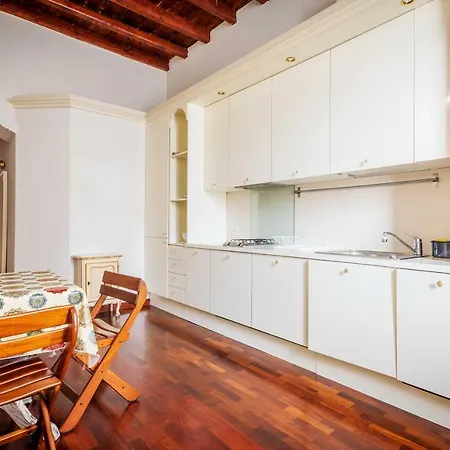Cozy And Fancy Studio On The Navigli By Easylife Milan