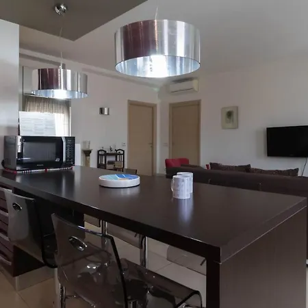 Italianway - Dall'ongaro 24 * Milan
