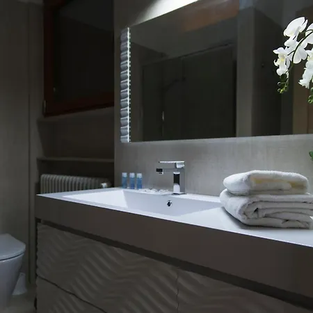 Youhosty - Inganni 74 Apartment