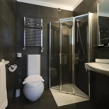 Five Szálloda Milánó