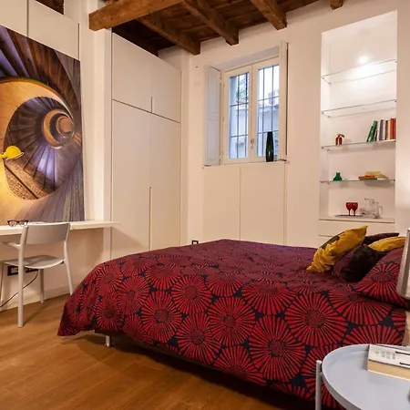 Apartament Corso Venezia, In Corte Esclusiva Riservata! Mediolan
