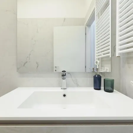 Apartment Primopiano - La Malfa Flats Milan