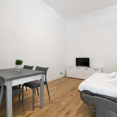 Primopiano - La Malfa Flats * Milan
