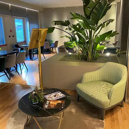 Hotel Romana 4*