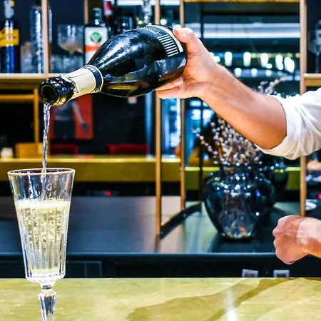 Palazzo Cornalia 호텔