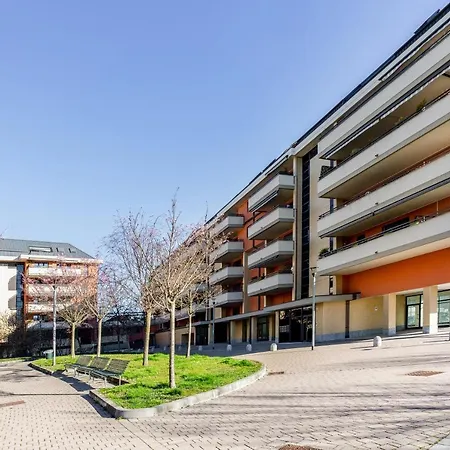 Apartment Modern With Terrace, Wifi & Ac