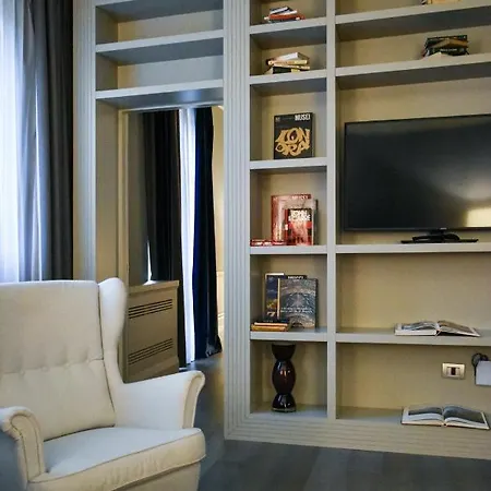 Palazzo Cornalia 호텔