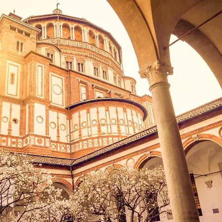 Design Ampio E Luminoso * Mailand