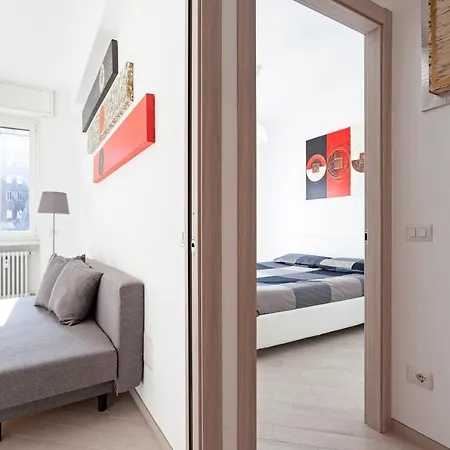 Freshly Renovated Flat Perfectly Located * Milán