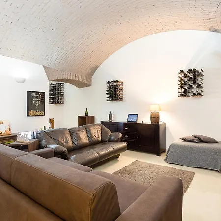 Daire La Cantinetta Di - The Wine Cave In Milan, Huge 110sqm Next To Station *