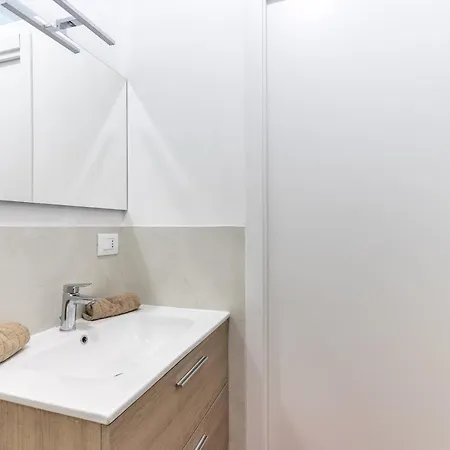 Alessia's Flat - Sarpi 4 Apartament *