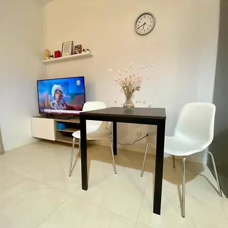 Apartment East Uptown High Tech Studio Milan