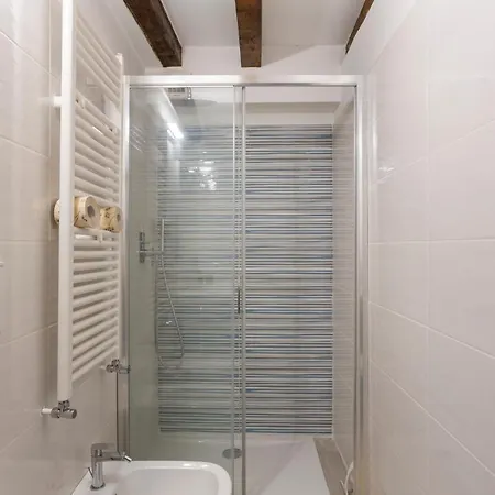 Apartment The Cutest In Milan