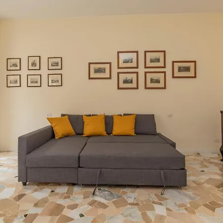 Апартаменты Joivy Modern 2bed Flat With Balcony, 250m From M5 Foppa And M2 Sant'agostino *