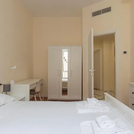 Joivy Modern 2bed Flat With Balcony, 250m From M5 Foppa And M2 Sant'agostino *