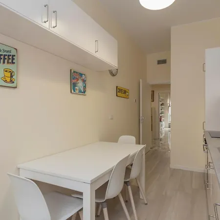 Joivy Modern 2bed Flat With Balcony, 250m From M5 Foppa And M2 Sant'agostino * ميلان