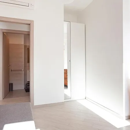 Freshly Renovated Flat Perfectly Located Apartmán *