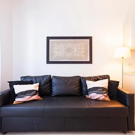 Freshly Renovated Flat Perfectly Located Apartmán
