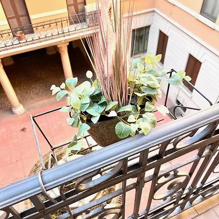 Pensión Design Ampio E Luminoso Milán