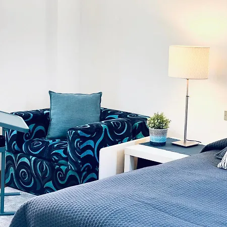 Design Ampio E Luminoso Milán