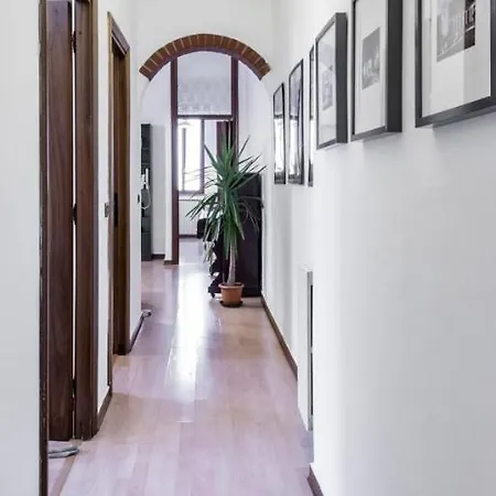 Apartmán Happy & Beautiful Flat In *