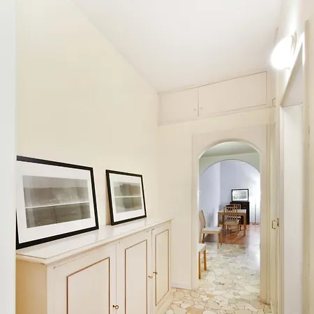 Roomy In Missori Near Metro And Duomo Appartement Milan