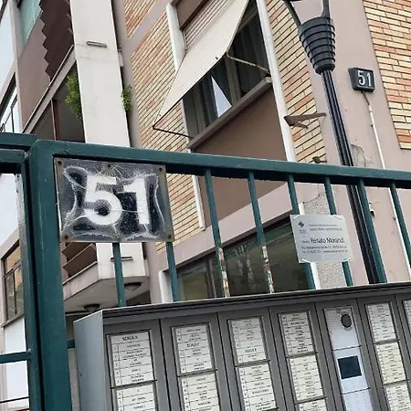 فندق مبيت وإفطار Gioli ميلان