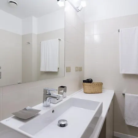 Contempora - Elvezia Park - 2bed, 2baths Overlooking The Park - E11 ミラノ