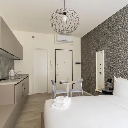 Italianway - The B Village Business