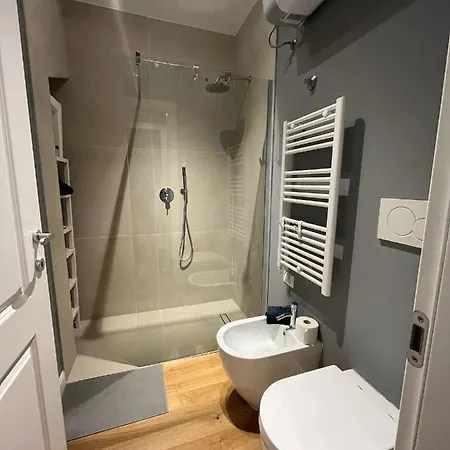 Apartamento The Small White House In *