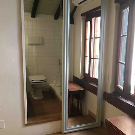 Independent Courtyard House In Center Appartement Milan