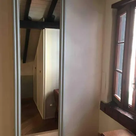 Appartement Independent Courtyard House In Center
