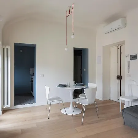Apartment Luce - Your Windows On The Corso Di Porta Vigentina Milan