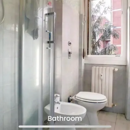 Metro Famagosta - Luminoso Con Balcone Free Wifi & Parking * Milano