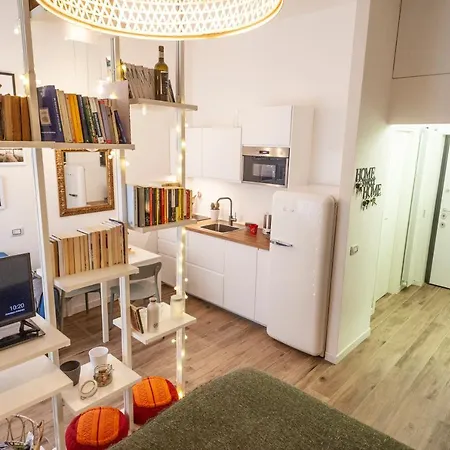 Fancy Studio In A Lively District *