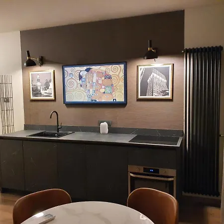 Porta Romana Gold Apartment