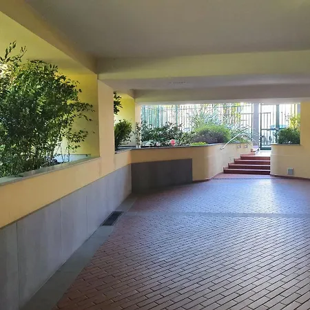 Porta Romana Gold Apartment *