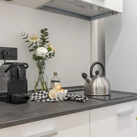 Beplace In San Babila * Milán