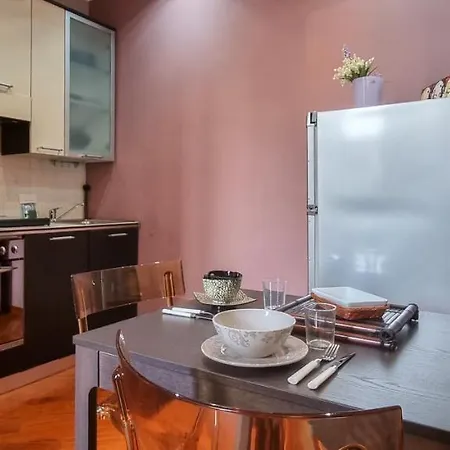 Altido Trendy 1-bed Flat, Easy Access To Centre Mailand