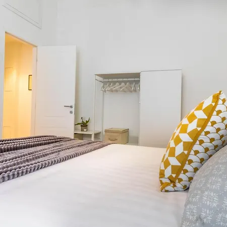 Joivy Lovely Flat For 2 On Quiet Street Near Centre شقة *