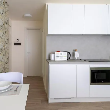 Apartament Italianway - The B Village Business *