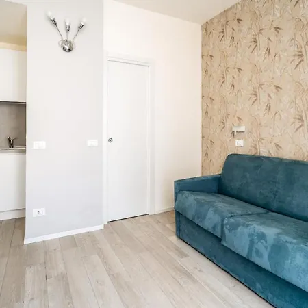 Italianway - The B Village Business * Mailand