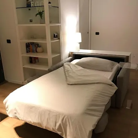 Apartment Fiera Milanocity View With Terrace Next To Shopping Mall Milan